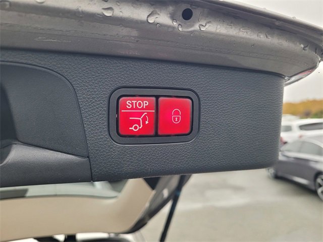 Used 2019 Mercedes-Benz GLC 300 4MATIC image 9