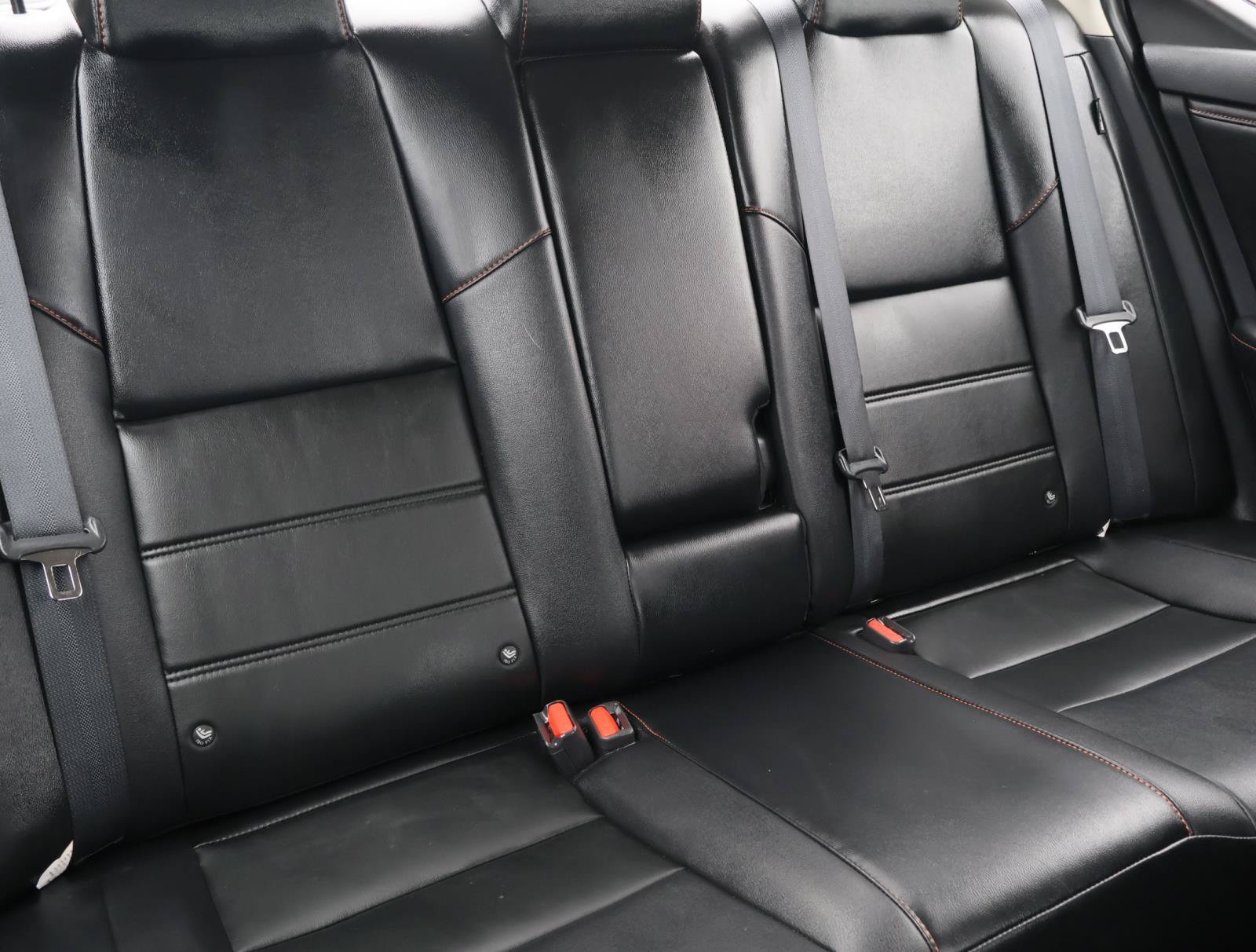 Used 2023 Nissan Sentra SR w/ SR Premium Package FWD image 17