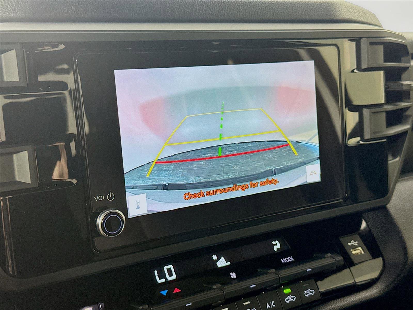 Used 2025 Toyota Tundra SR w/ SR Tow Package AWD/4WD image 10