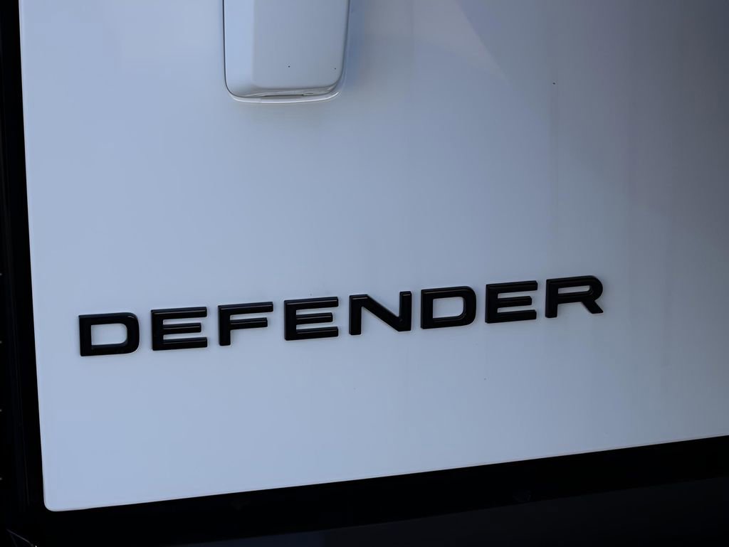 New 2026 Land Rover Defender 110 S image 8