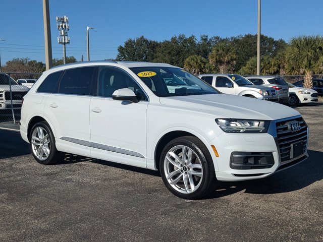 Used 2017 Audi Q7 3.0T Prestige w/ Prestige Package image 3