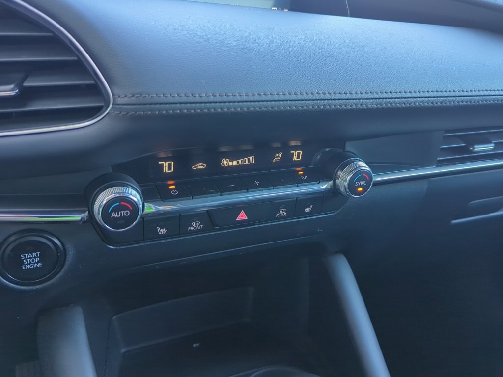 Used 2023 MAZDA MAZDA3 s image 25