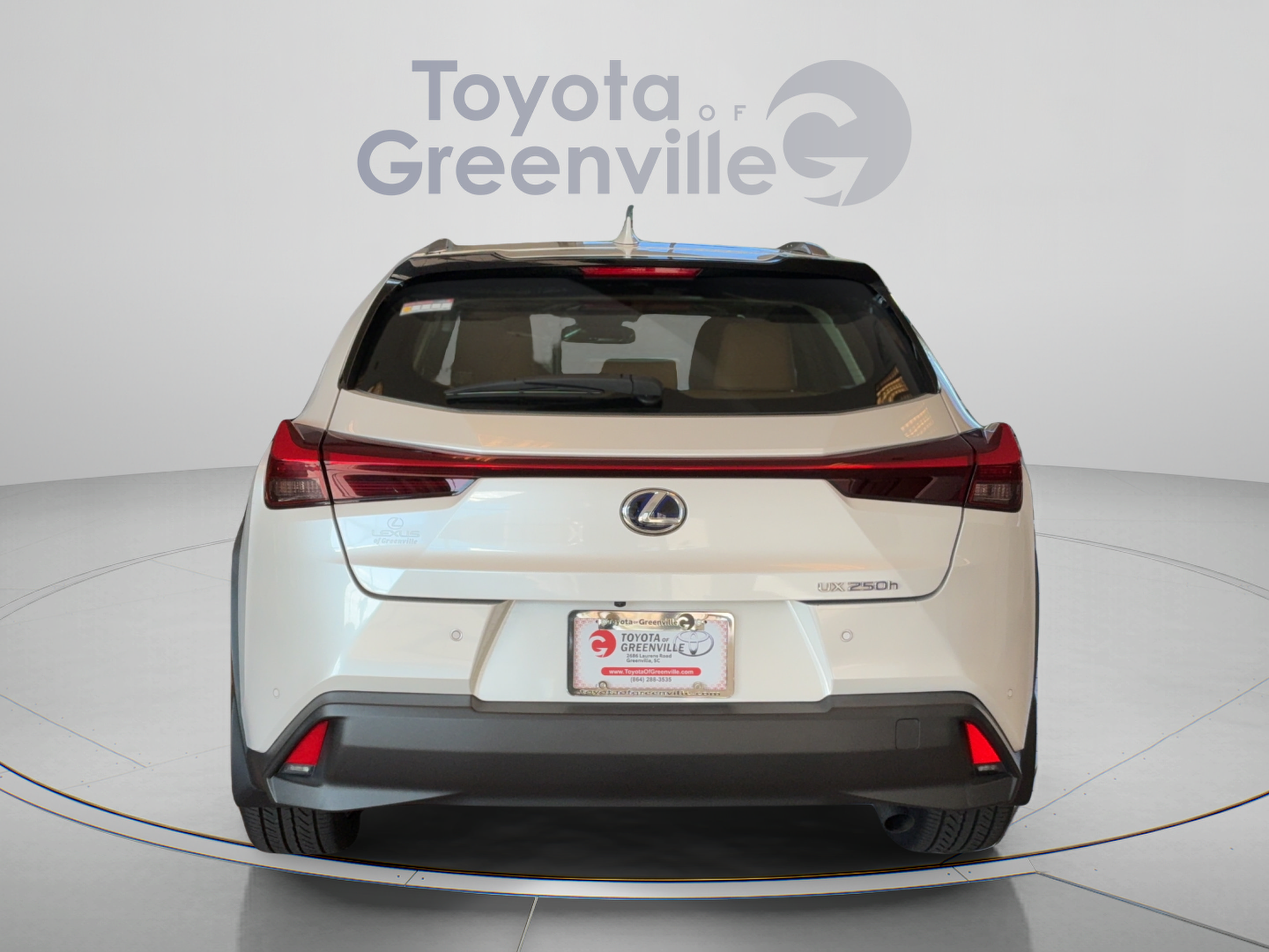 Used 2022 Lexus UX 250h w/ Accessory Package (Z2) AWD/4WD image 5