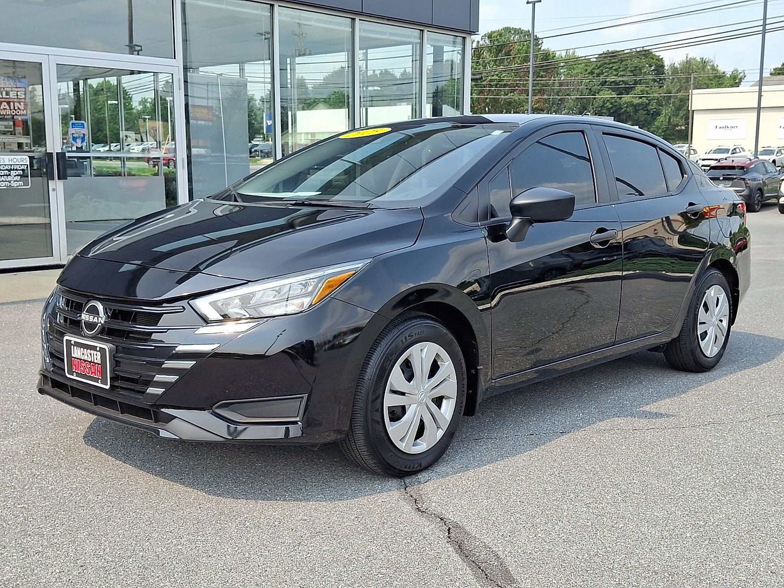 Certified 2025 Nissan Versa S w/ Trunk Package FWD image 3