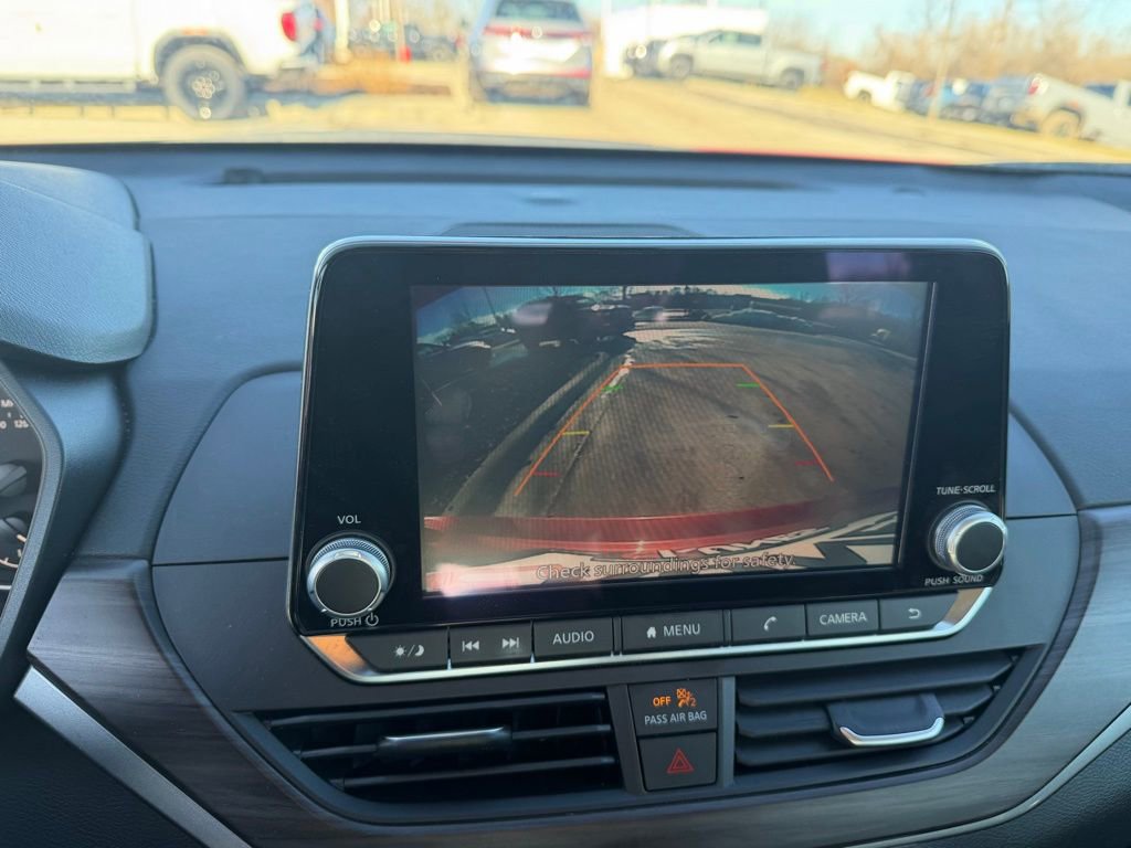 Used 2024 Nissan Altima 2.5 SV image 25