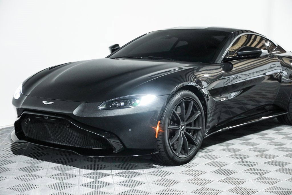 Used 2020 Aston Martin V8 Vantage Coupe image 18
