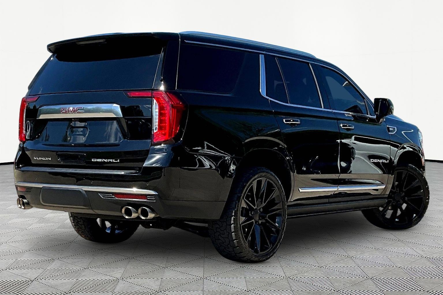 Used 2021 GMC Yukon Denali w/ Denali Premium Package AWD/4WD image 6