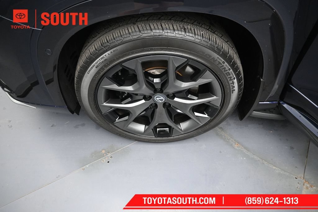 Used 2026 Lexus TX 500h AWD w/ Technology Package image 42