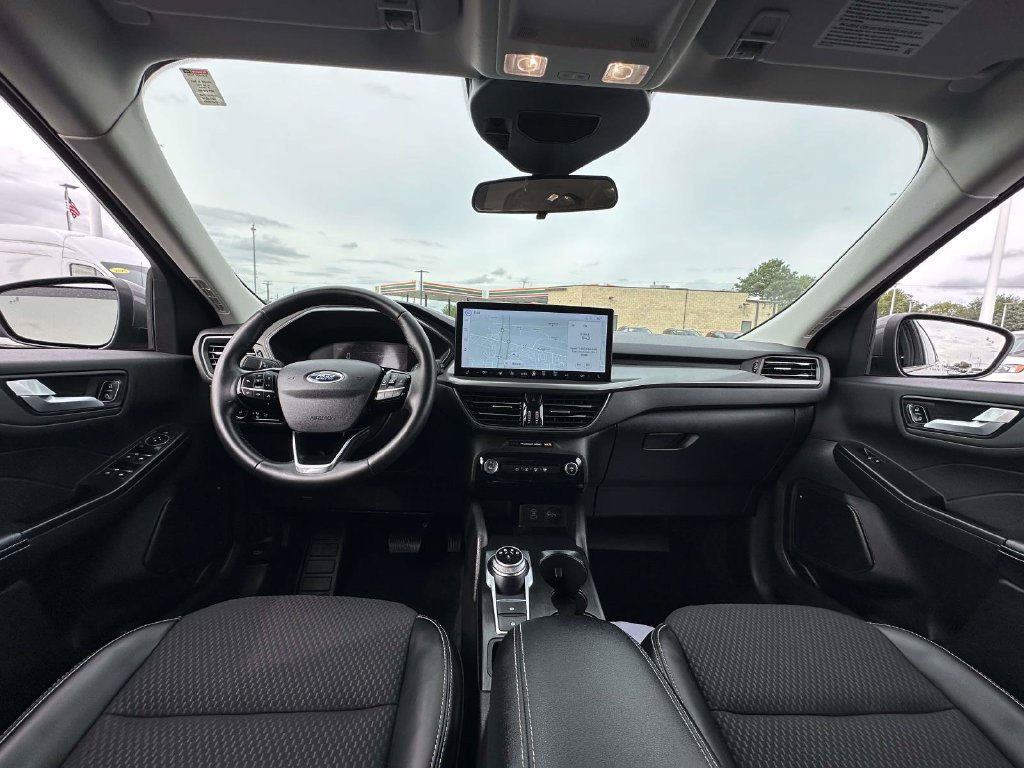 Certified 2023 Ford Escape SE FWD image 13