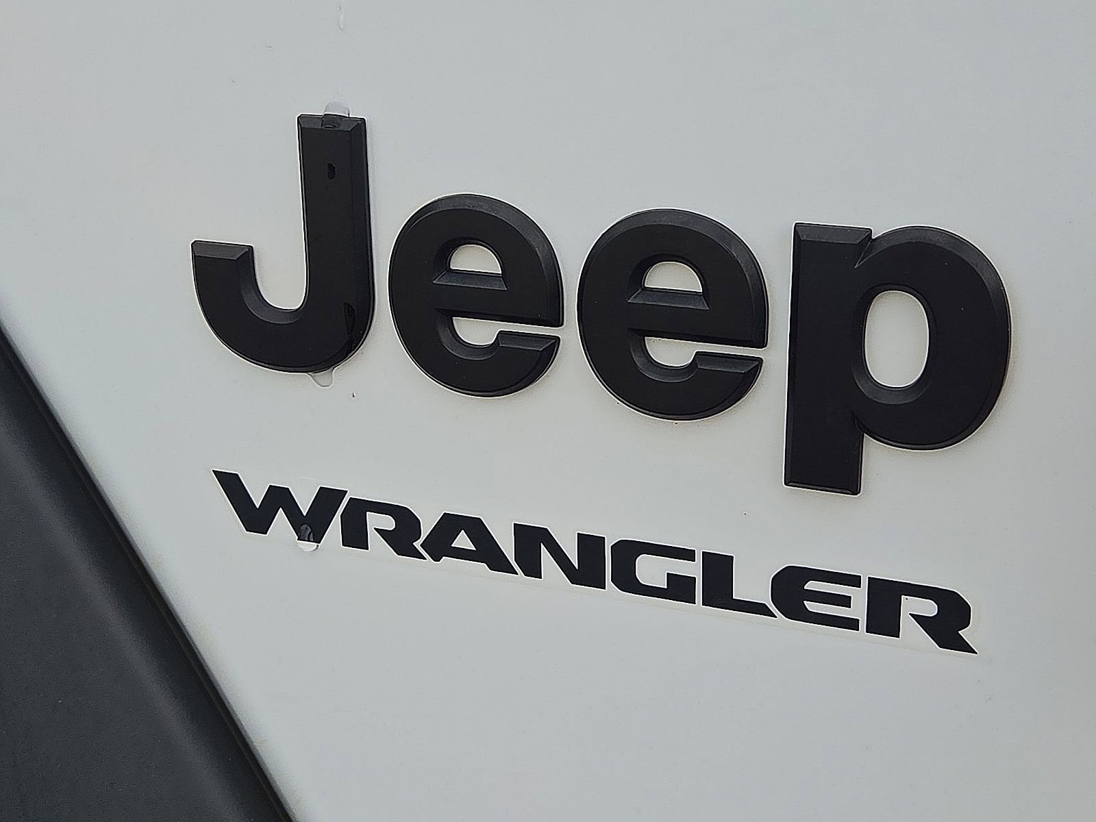 Used 2022 Jeep Wrangler Sport AWD/4WD image 9