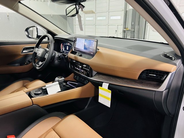 New 2026 Nissan Rogue Platinum image 35