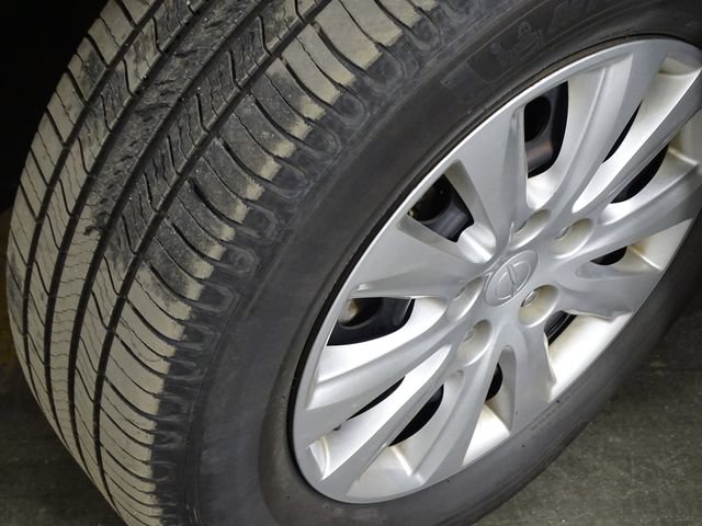 Used 2021 Chrysler Voyager L FWD image 38