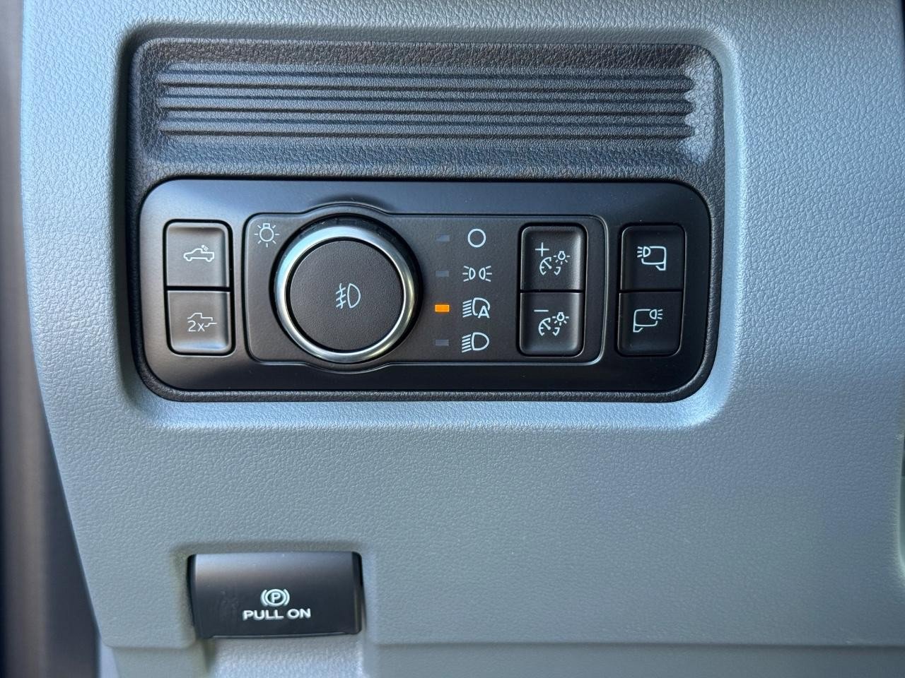 New 2026 Ford F350 XLT w/ XLT Premium Package image 18