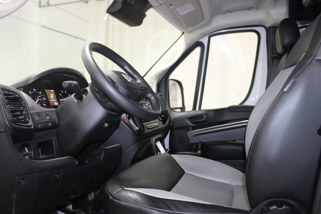 Used 2025 RAM ProMaster 2500 w/ Convenience Group FWD image 31