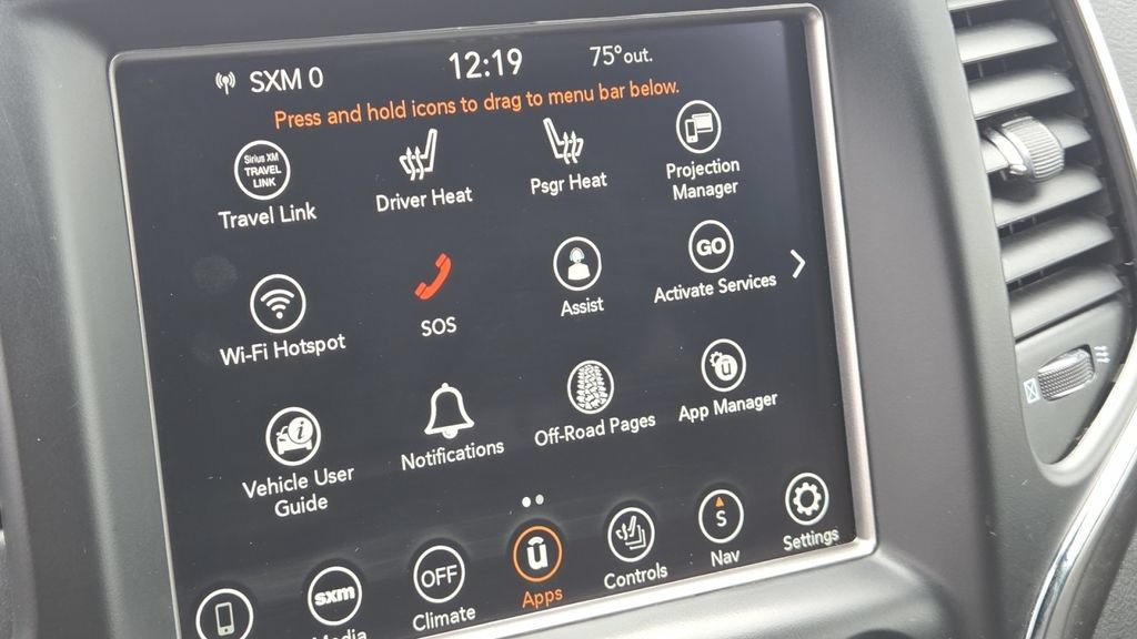 Used 2018 Jeep Grand Cherokee Altitude AWD/4WD image 25