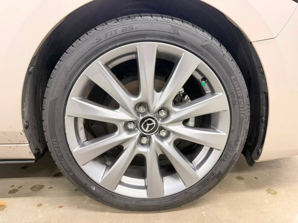 Used 2022 MAZDA MAZDA3 s FWD image 15