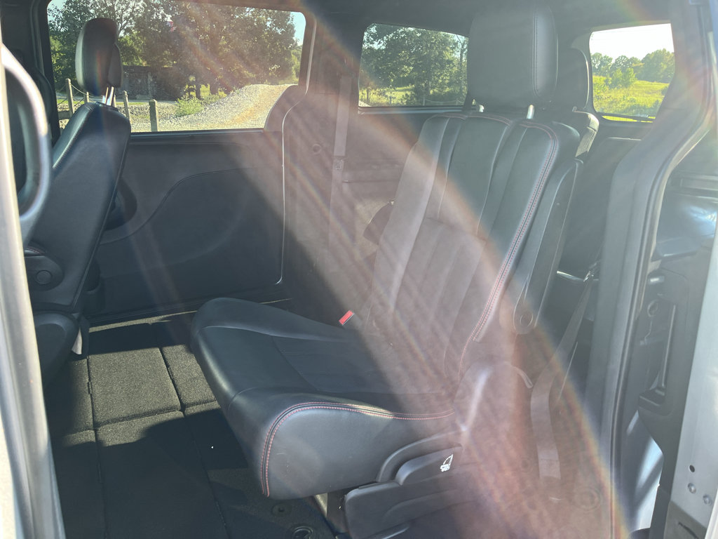 Used 2020 Dodge Grand Caravan GT FWD image 15