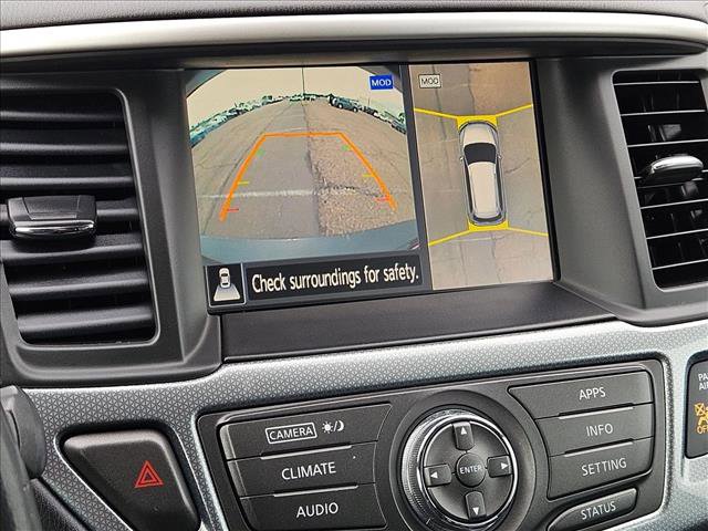 Used 2017 Nissan Pathfinder SL FWD image 16