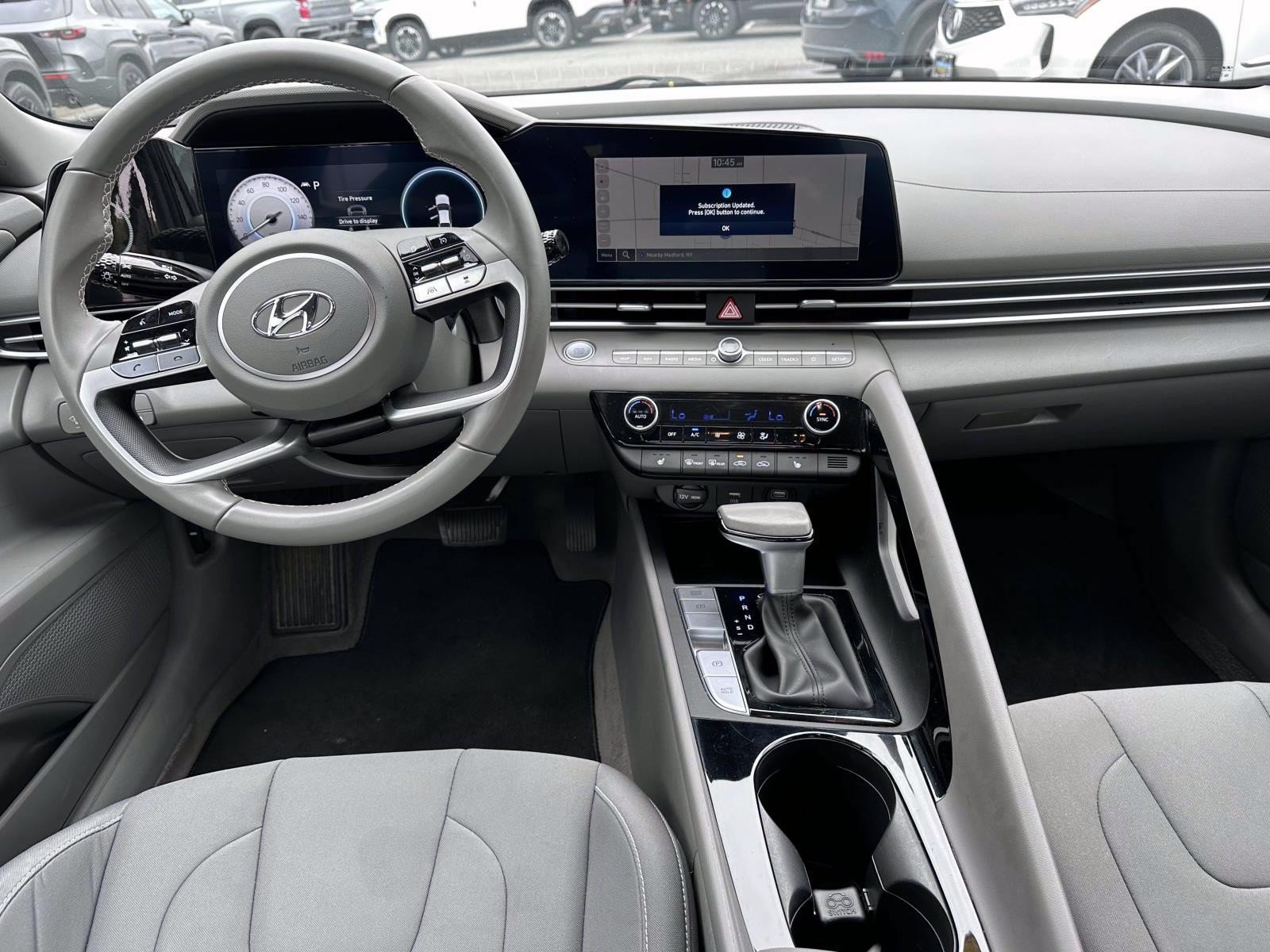 Used 2023 Hyundai Elantra SEL w/ Convenience Package FWD image 13
