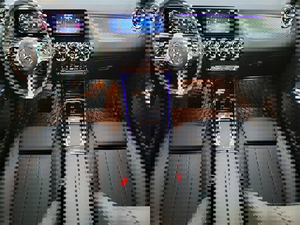 Used 2024 Mercedes-Benz GLA 250 image 14