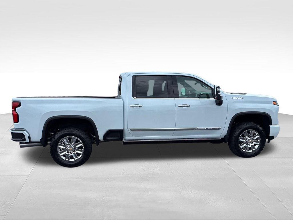 New 2026 Chevrolet Silverado 3500 High Country w/ High Country Premium Package AWD/4WD image 6