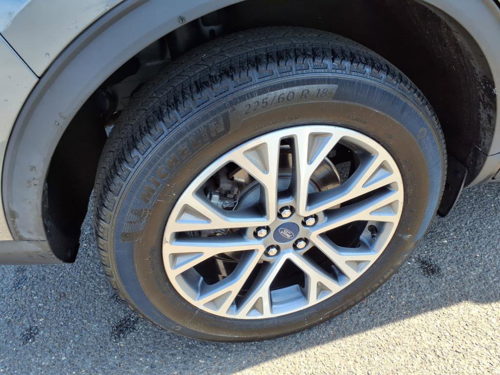 Certified 2022 Ford Escape SEL image 7