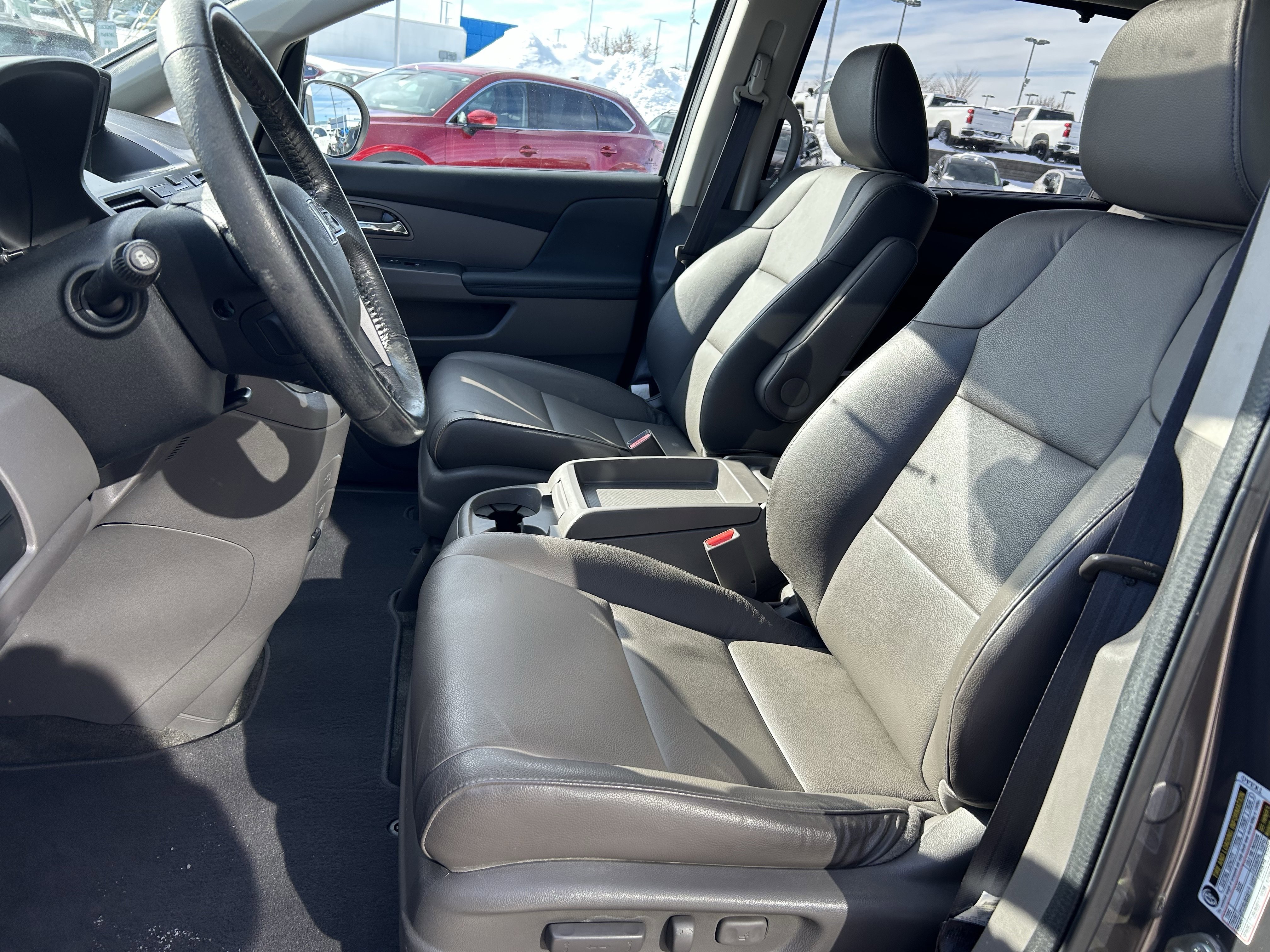 Used 2015 Honda Odyssey EX-L image 23