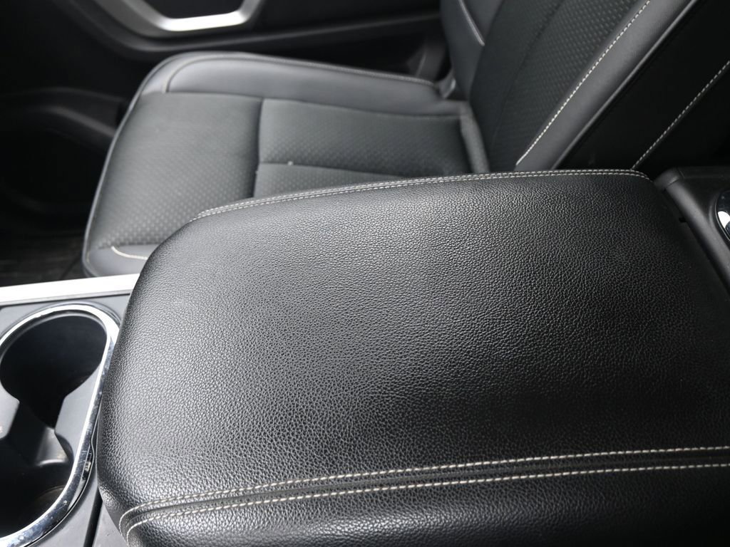 Used 2019 Nissan Titan PRO-4X image 12