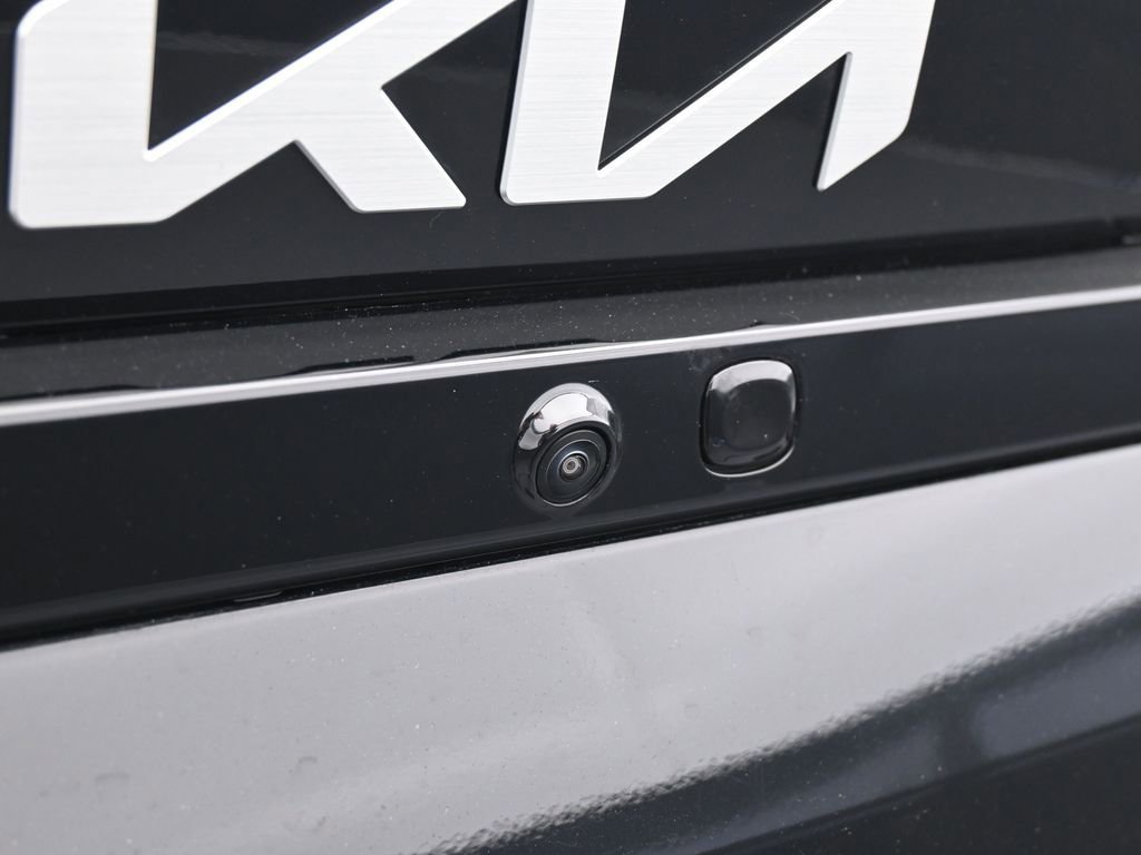 Used 2025 Kia K4 LX image 36