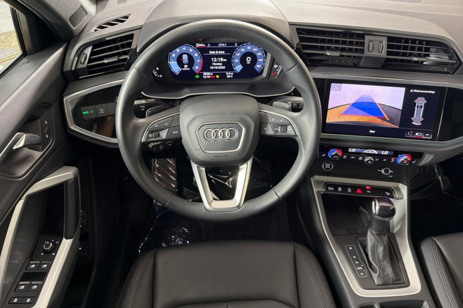 Used 2024 Audi Q3 2.0T Premium AWD/4WD image 13