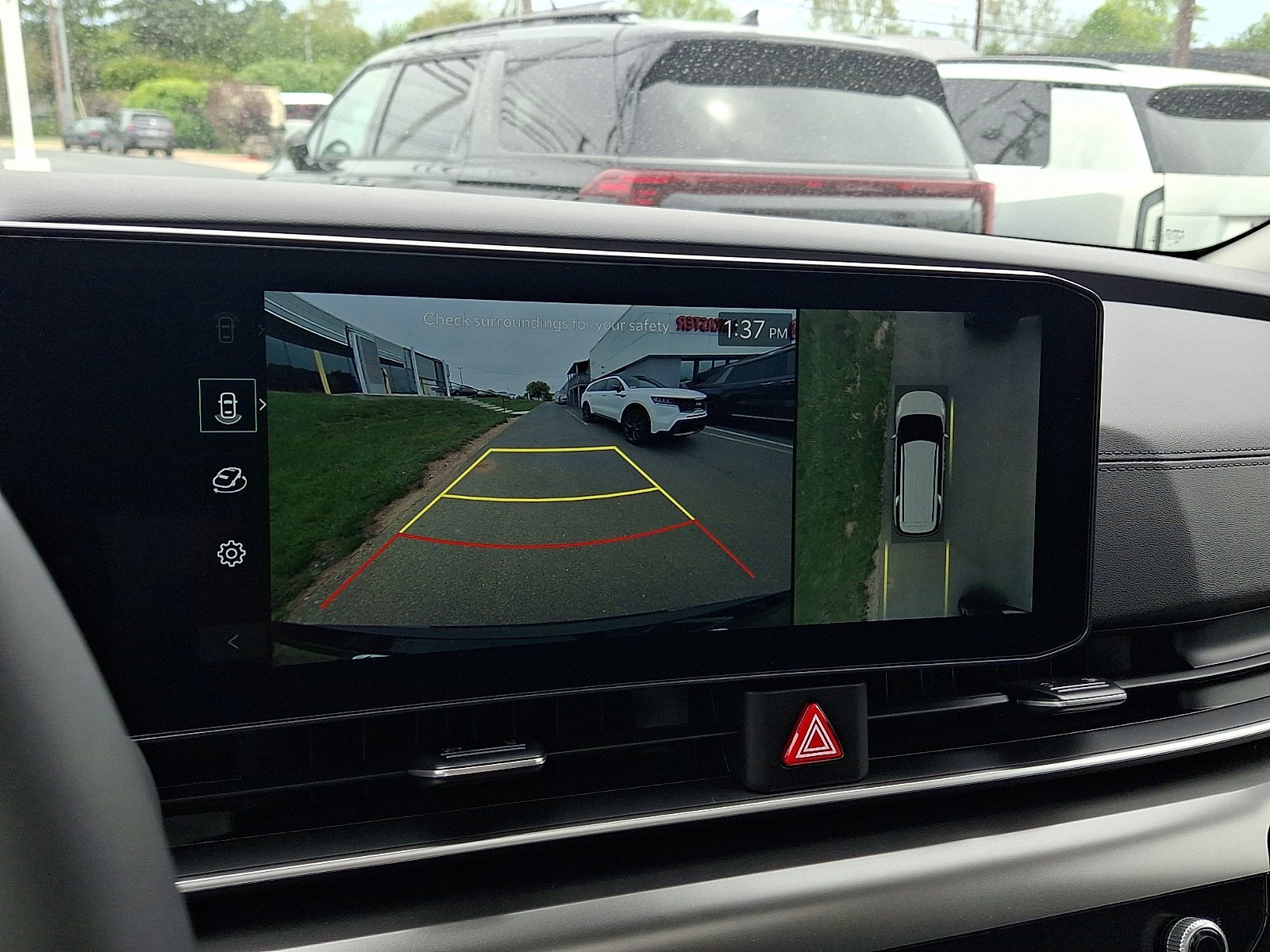 New 2026 Kia Carnival SX w/ SX Dark Edition Package FWD image 13
