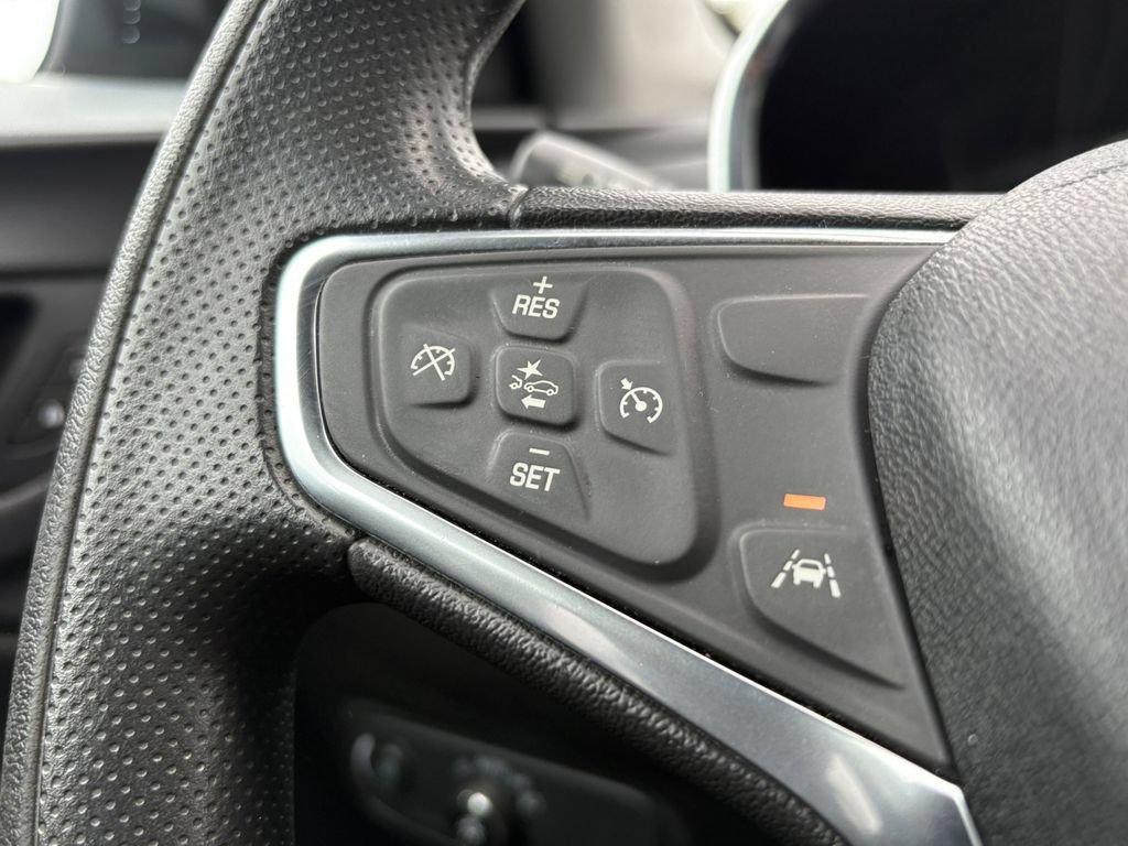 Used 2021 Chevrolet Equinox LT AWD/4WD image 12