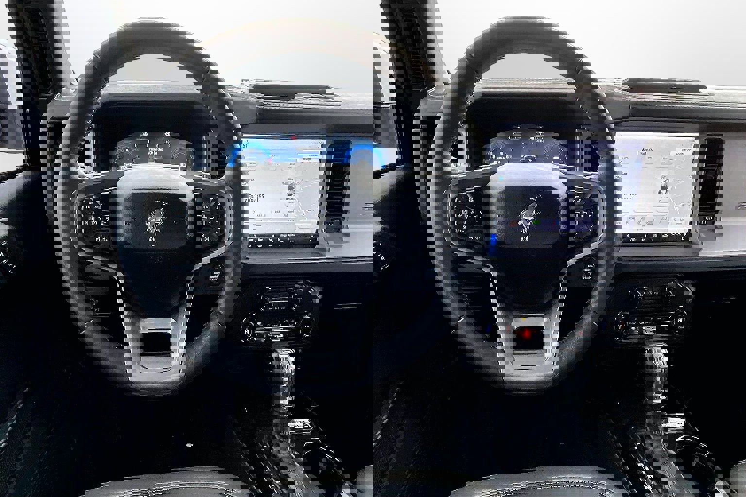 Used 2025 Ford Bronco Outer Banks image 5