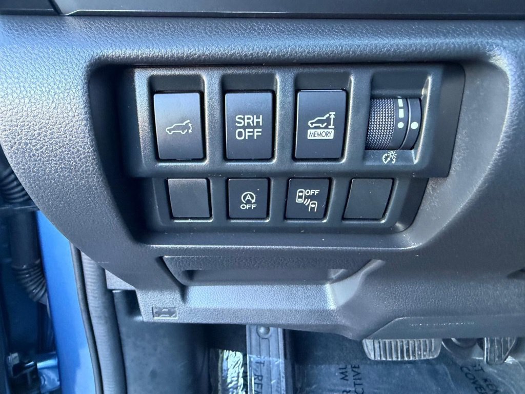Used 2024 Subaru Forester Premium AWD/4WD image 33