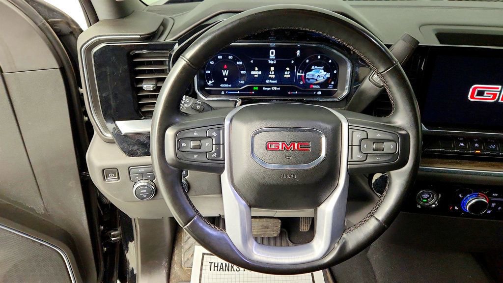 Used 2023 GMC Sierra 1500 Elevation image 12