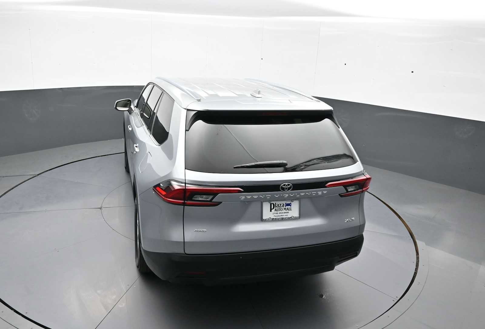 Certified 2025 Toyota Grand Highlander AWD image 41