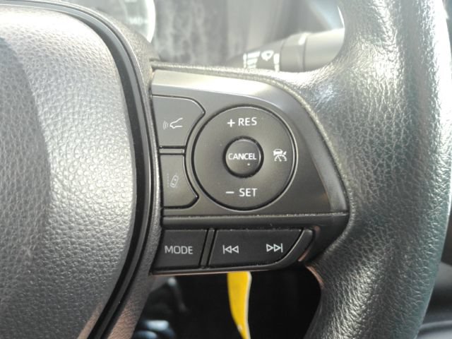 Used 2022 Toyota Corolla LE FWD image 33