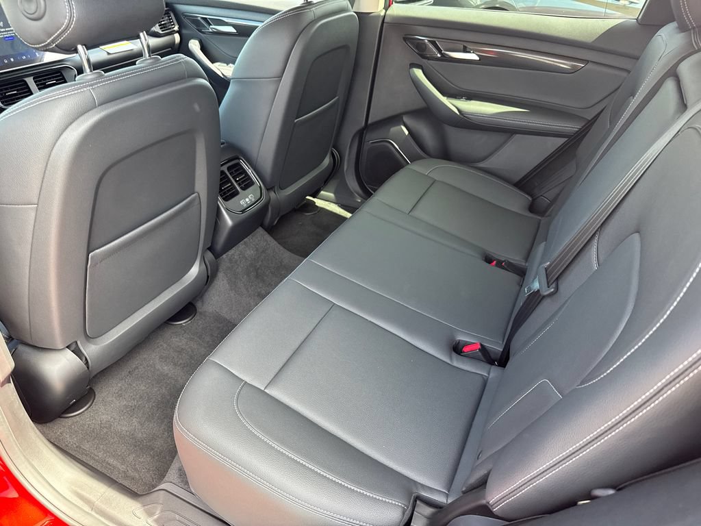 New 2025 VinFast VF 8 Eco AWD/4WD image 20