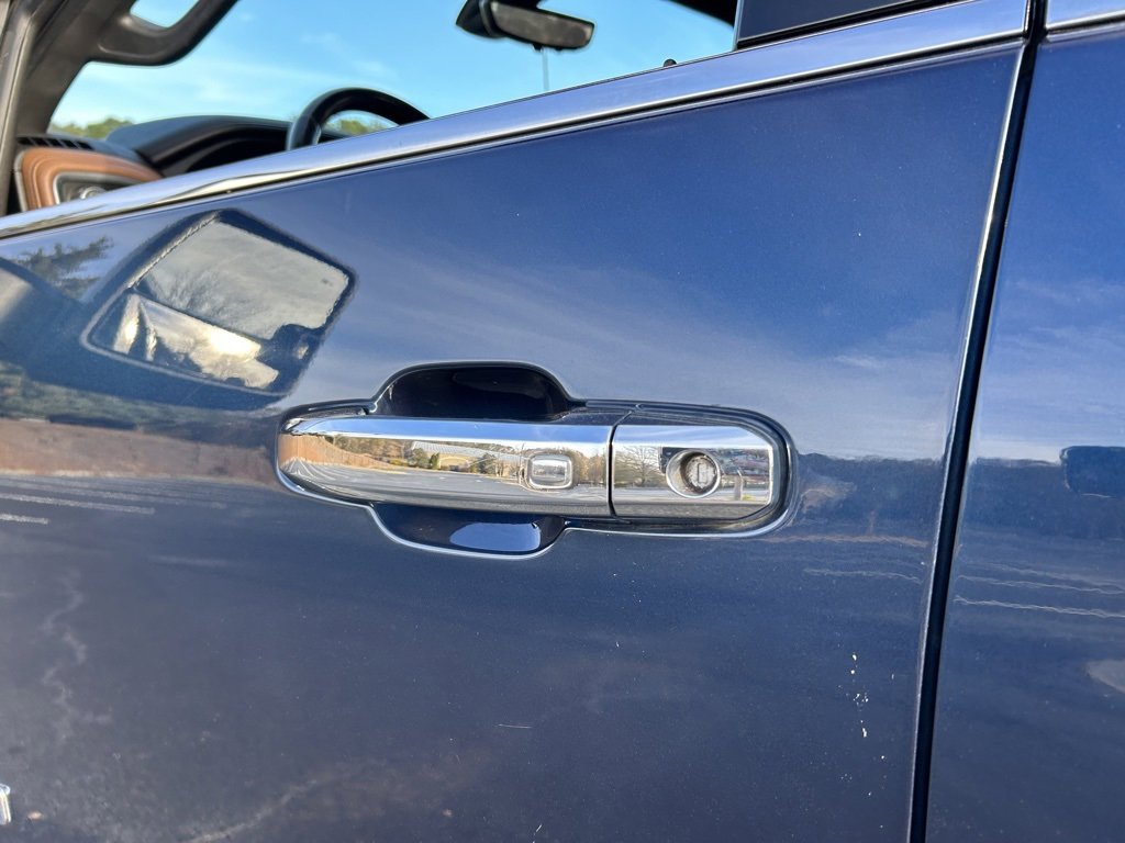 Certified 2022 Chevrolet Silverado 2500 High Country w/ Z71 Off-Road Package image 31