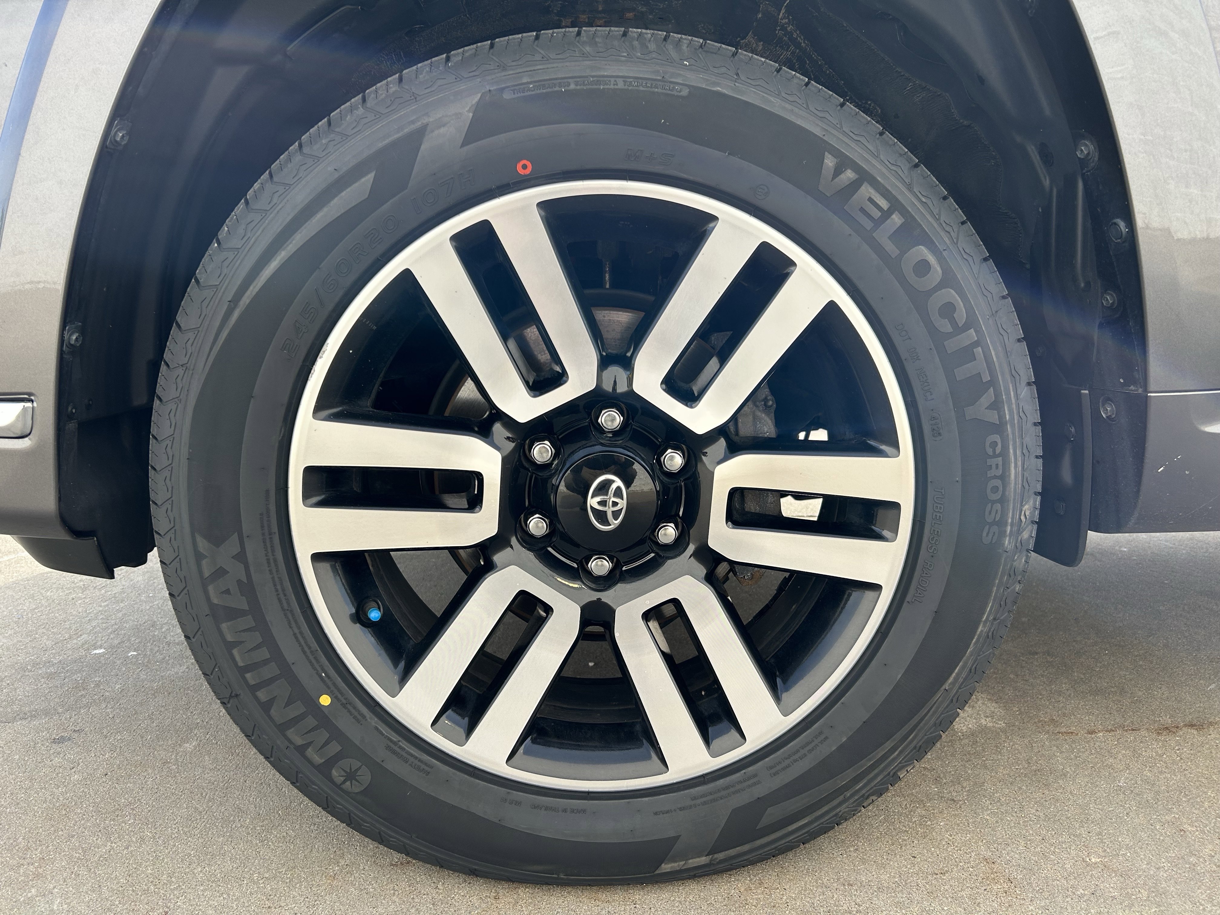 Certified 2023 Toyota 4Runner Limited AWD/4WD image 11