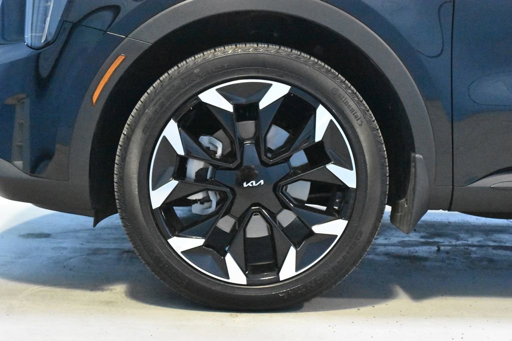 Used 2025 Kia Sorento EX FWD image 30