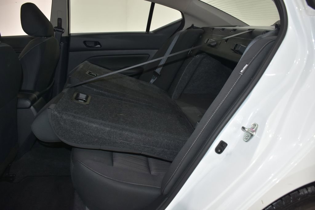 Used 2025 Nissan Altima 2.5 SV image 29