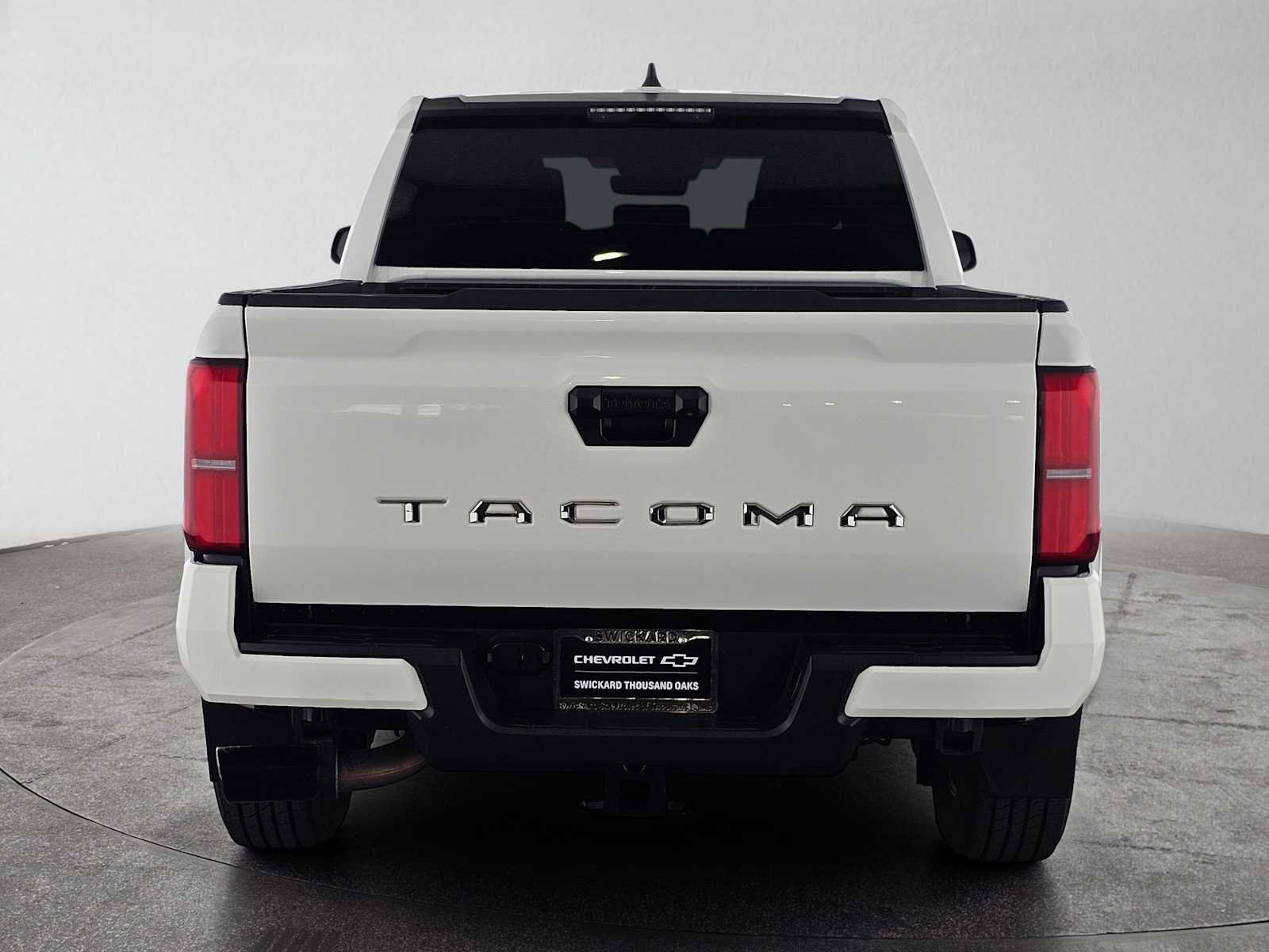 Used 2024 Toyota Tacoma SR5 RWD image 4