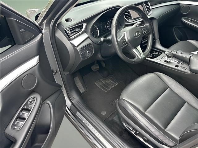 Used 2020 INFINITI QX50 Luxe w/ Navigation Package AWD/4WD image 9
