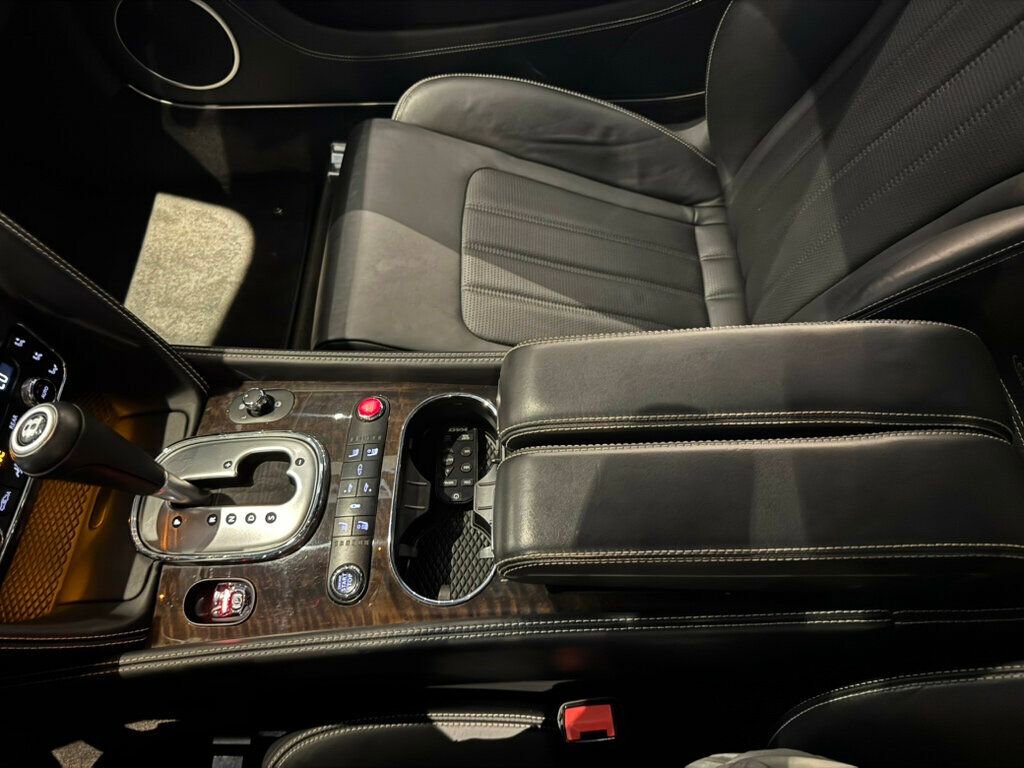 Used 2015 Bentley Continental GT image 16