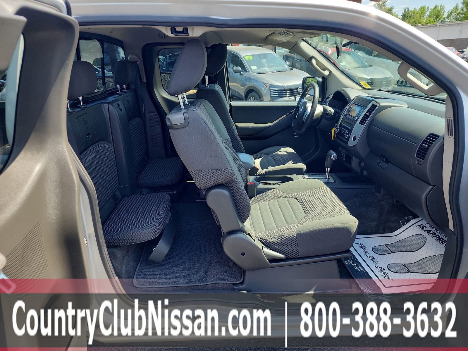 Used 2014 Nissan Frontier SV AWD/4WD image 23