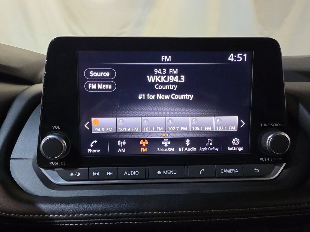 Used 2024 Nissan Rogue S FWD image 12