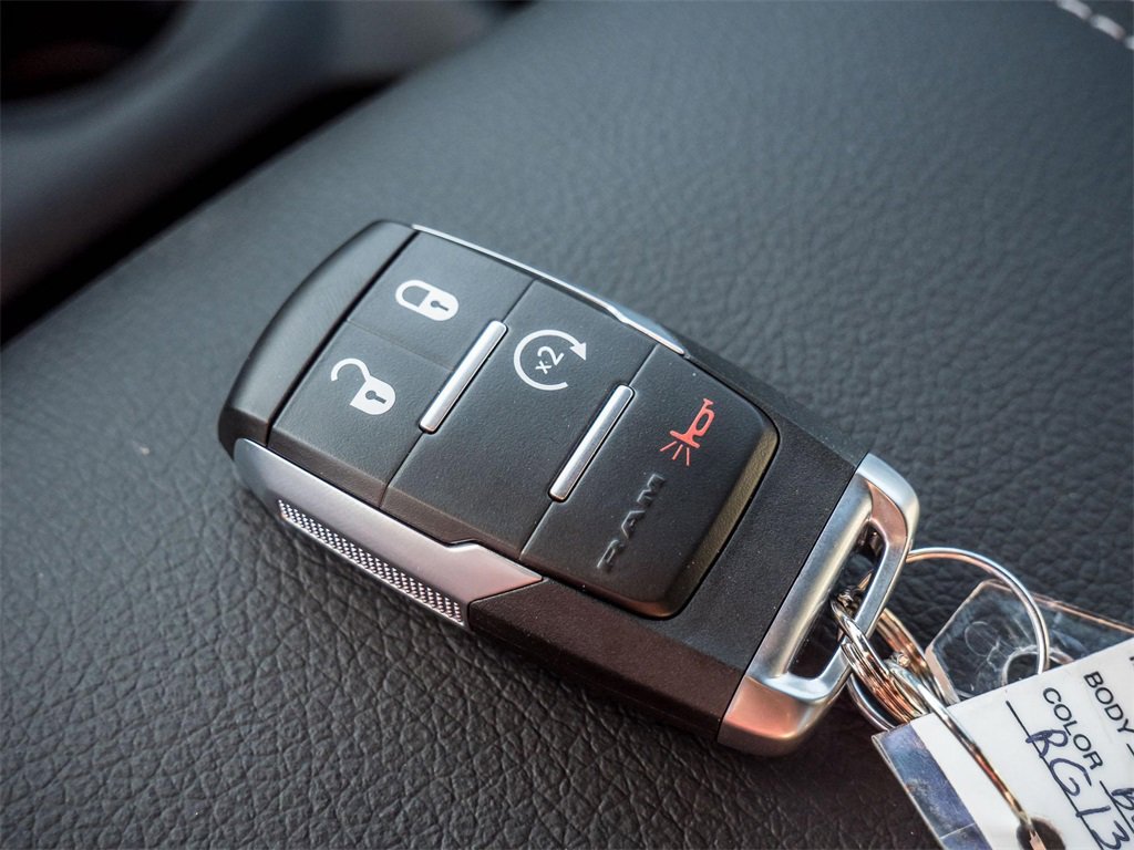 Used 2024 RAM 2500 Big Horn w/ Safety Group image 40