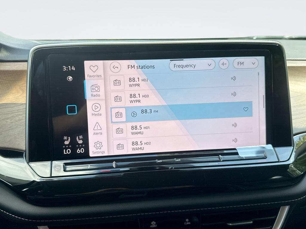 New 2026 Volkswagen Atlas SE FWD image 12