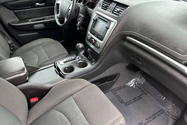 Used 2015 GMC Acadia SLE FWD image 17